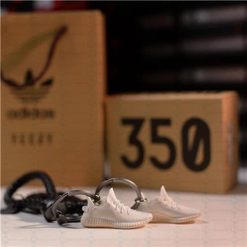 Yeezy Boost 350 V2 White Cream 3D Mini Sneaker Keychains with Box and Bag